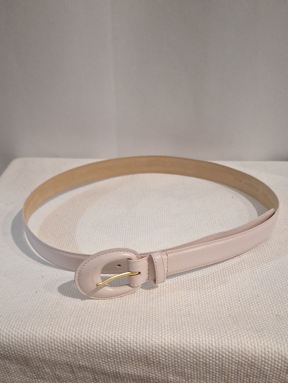 Women’s Pale Dusty Pink Leather Belt with Leather Covered Buckle Vintage